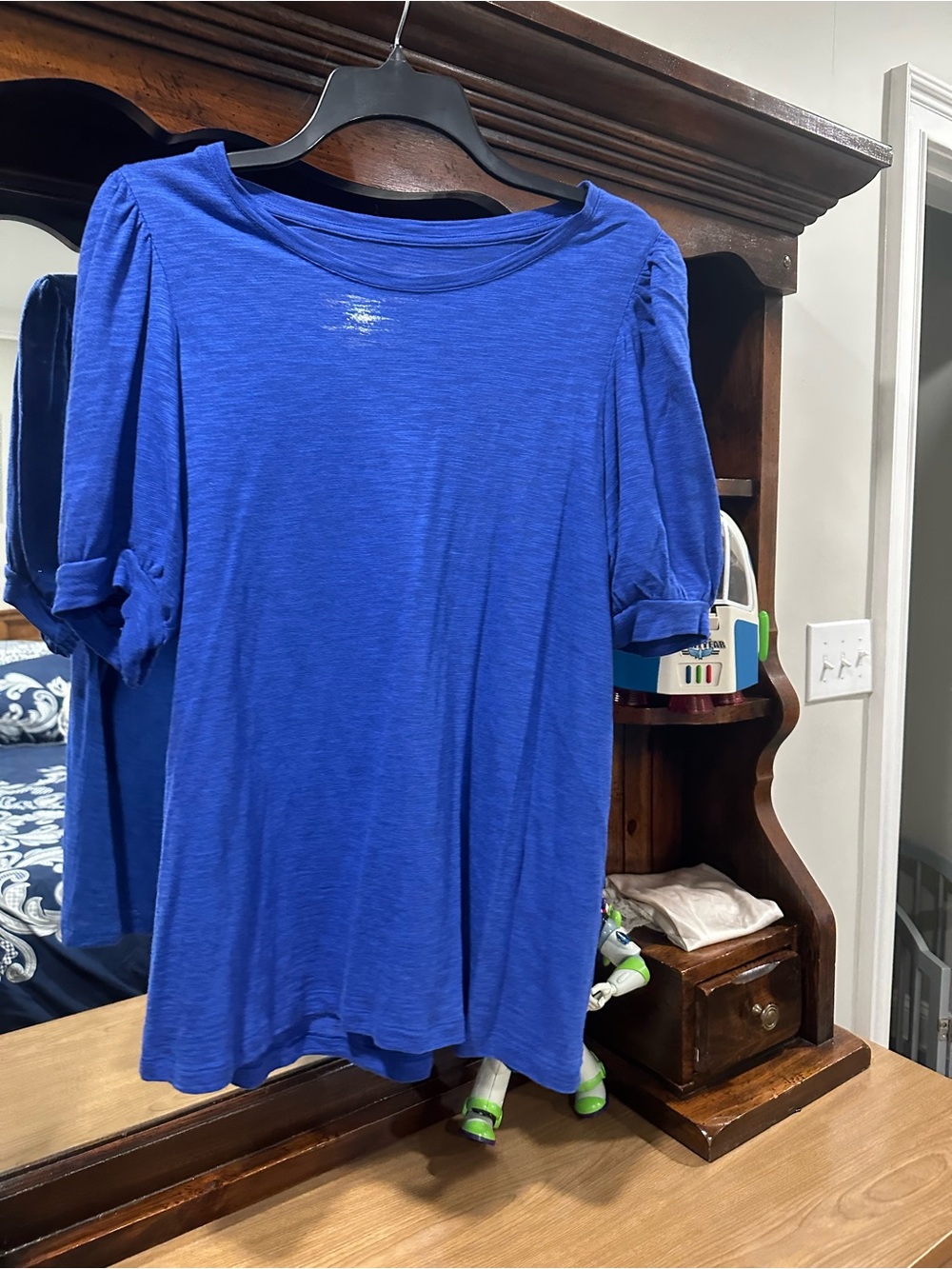 Chico's Royal Blue Short Sleeve Puff-Sleeve Tee (size 2/large)